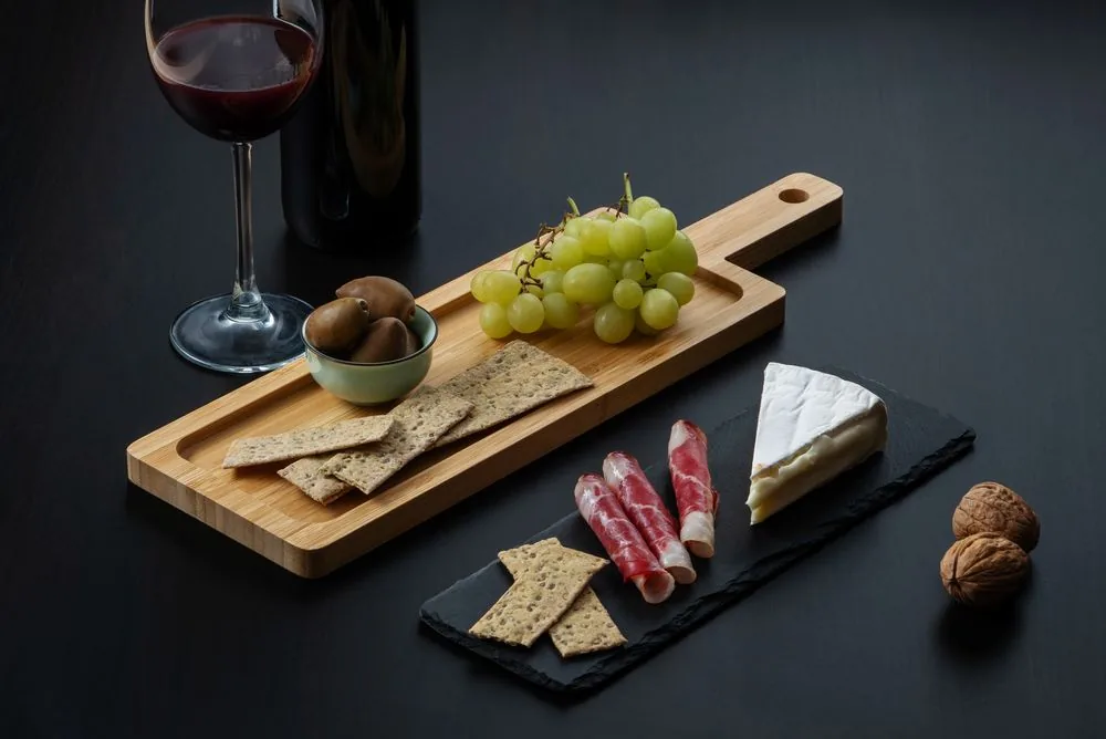 Доска сервировочная Deli, черный