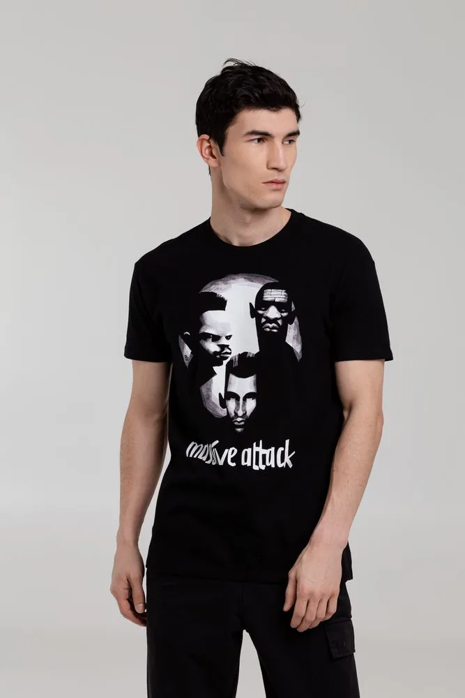 Футболка «Меламед. Massive Attack», черный