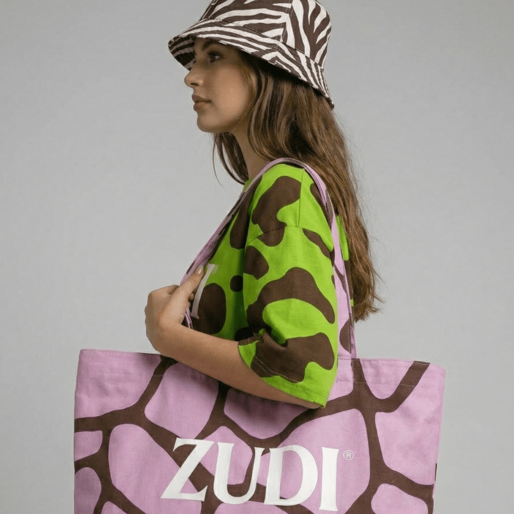 Футболка, шоппер и панама: ZUDI: фотография реализованного проекта 1